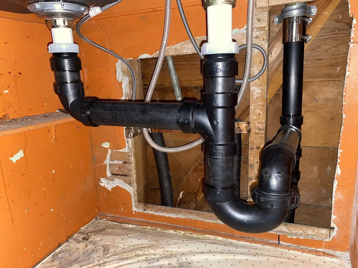 Professional Pipe Bursting equipment and tools on the job in Fort Washington